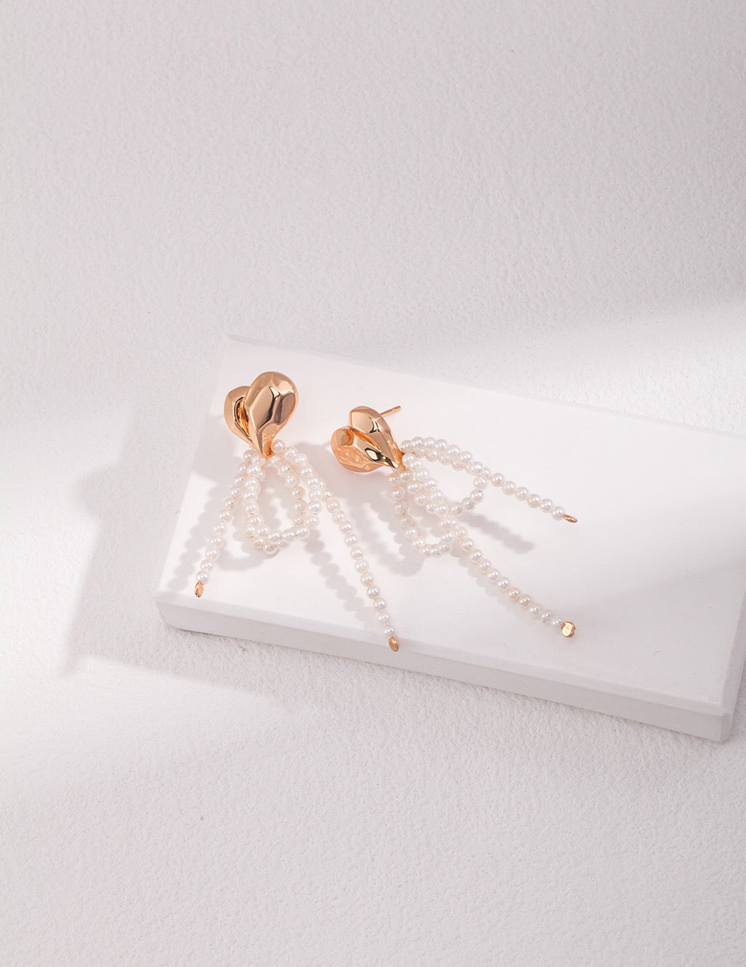 Heart Shell Dangle Earrings