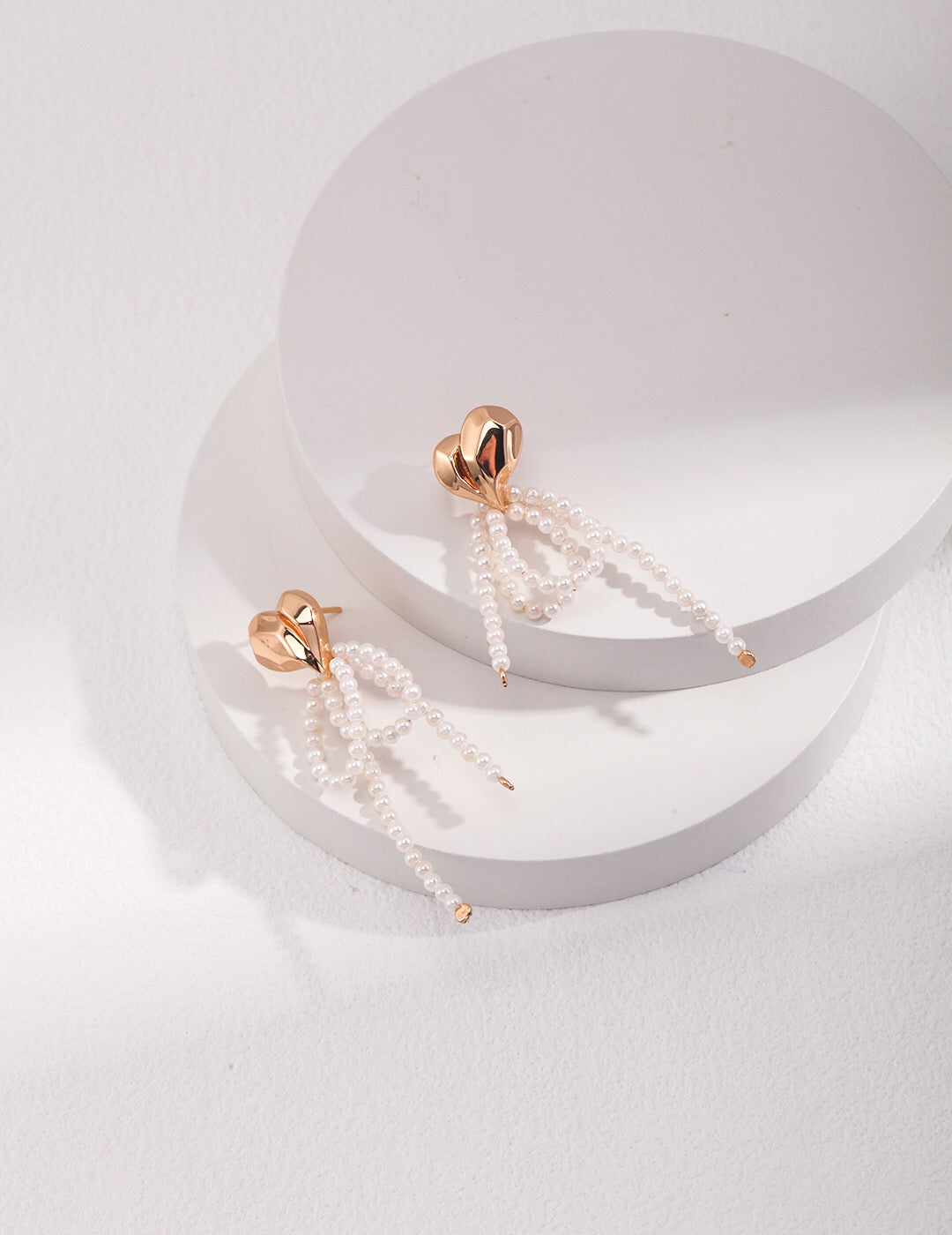 Heart Shell Dangle Earrings