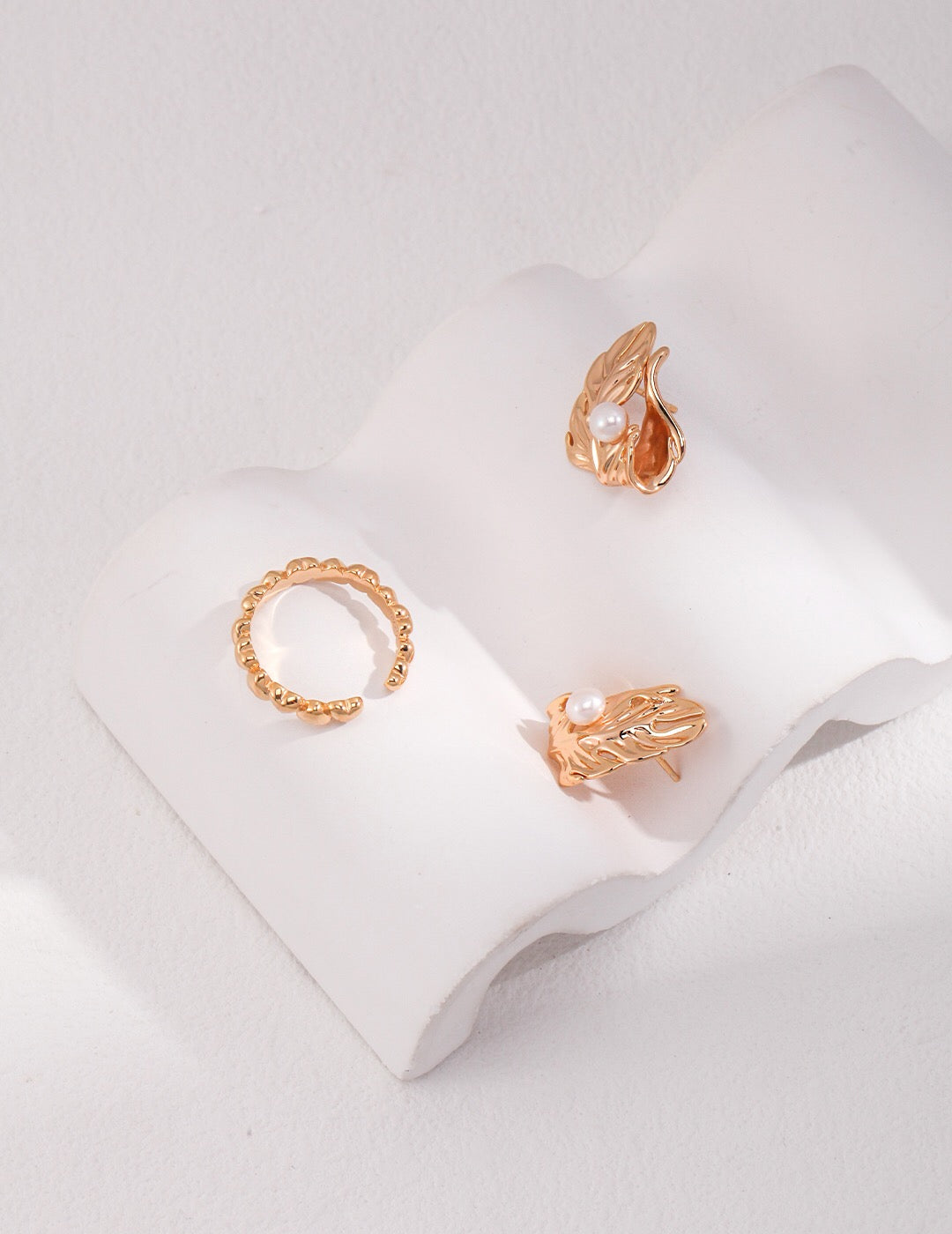 Irregular Leaf Pearl Earrings