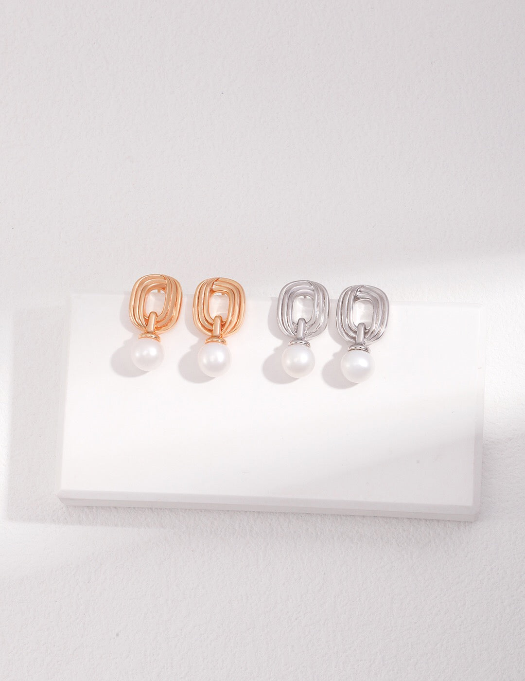 Mobius Freshwater Pearl Dangle Earrings