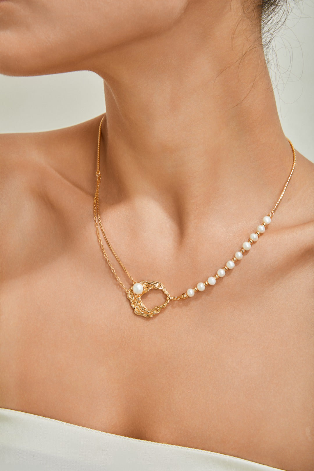 Liquid Metal Pearl Necklace