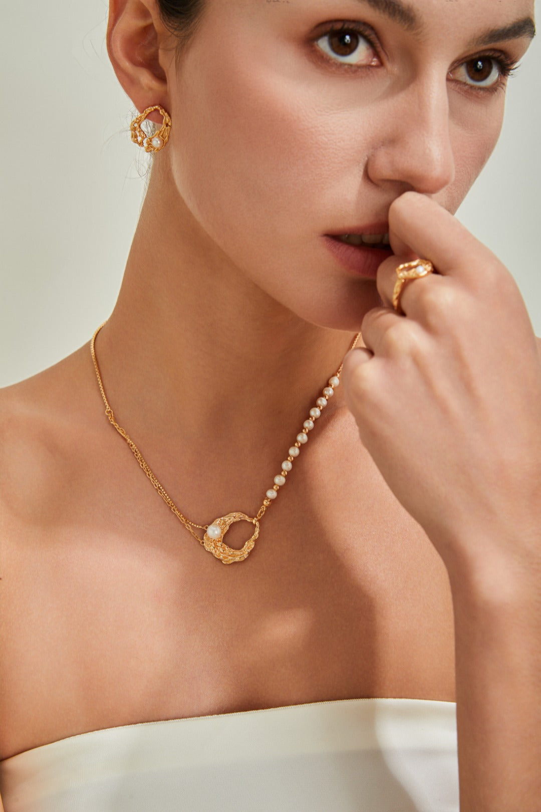 Liquid Metal Pearl Necklace