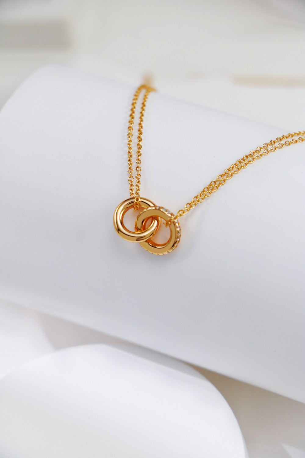 Double Circle Zircon Necklace