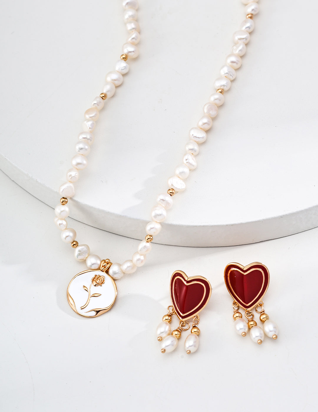 Natural Pearl Drip Glaze Rose Pendant Necklace