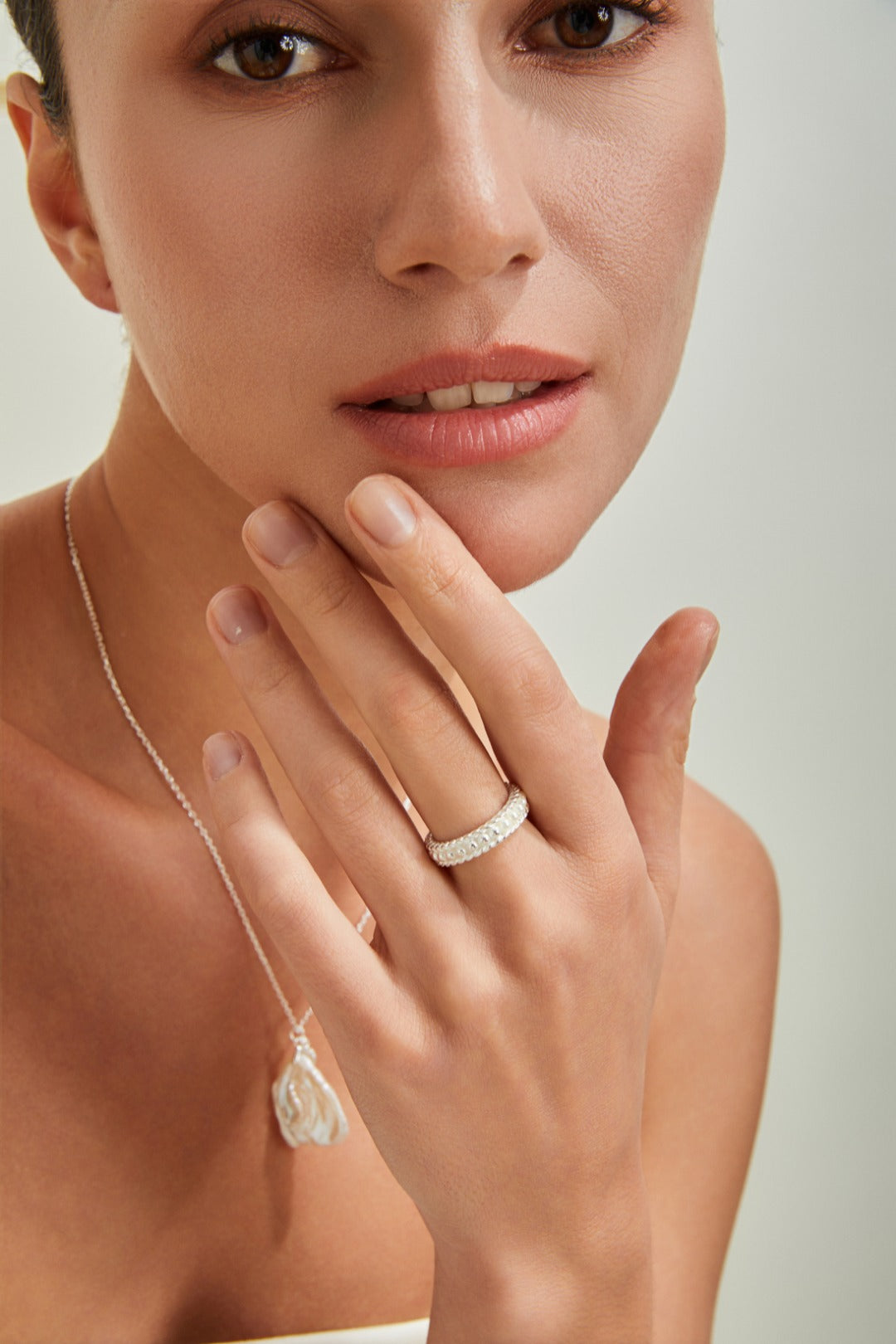Shell Pearl Ring
