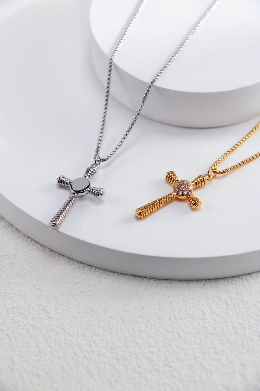Fashion Cross Pendant Necklace with Zircon