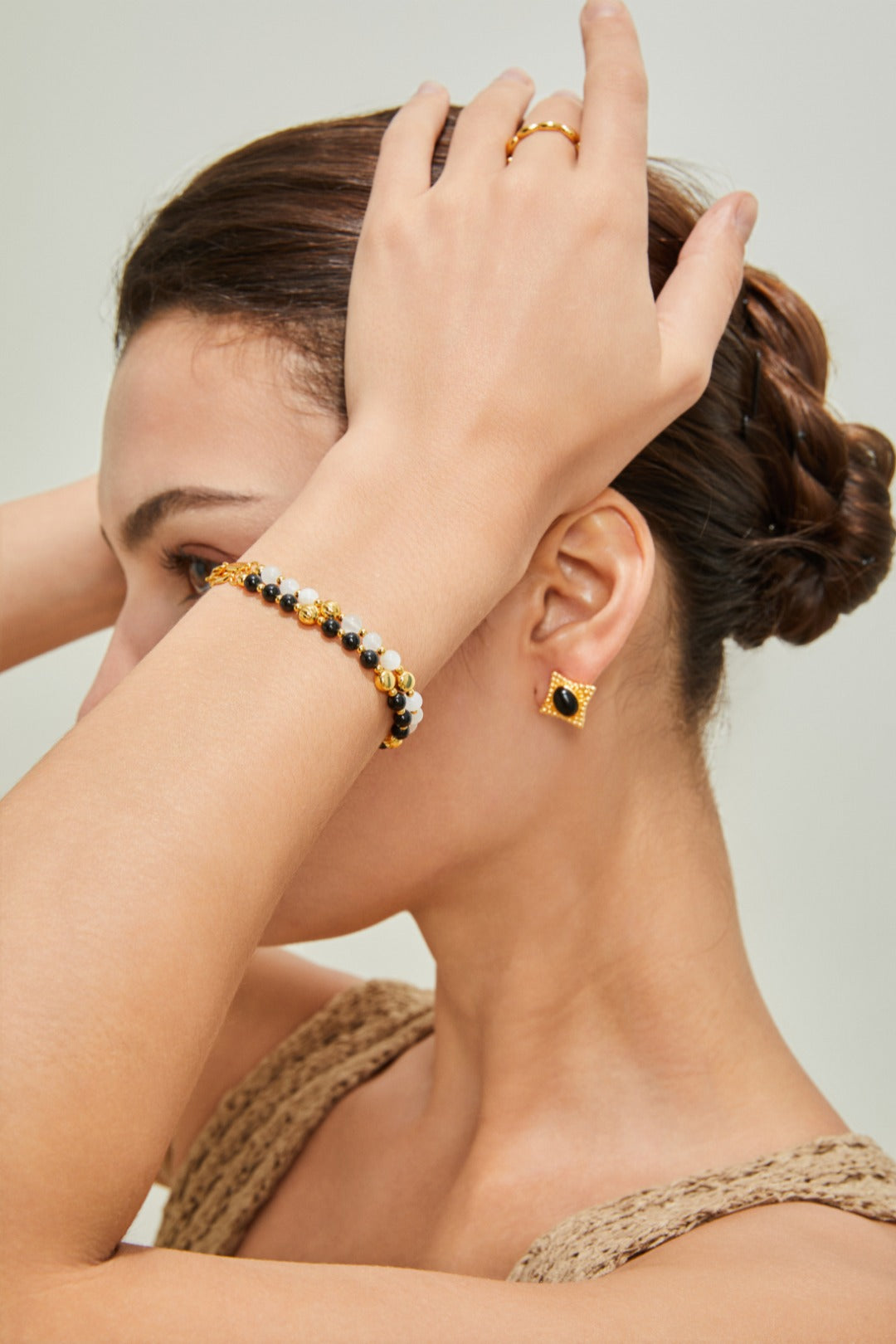 Red Agate / Black Onyx / Blue Moonstone Bracelet