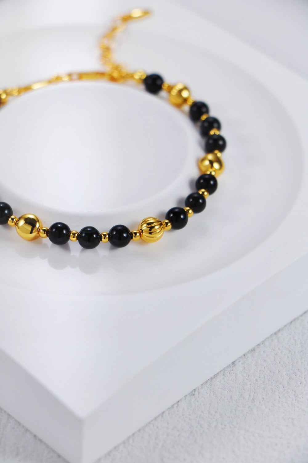 Red Agate / Black Onyx / Blue Moonstone Bracelet