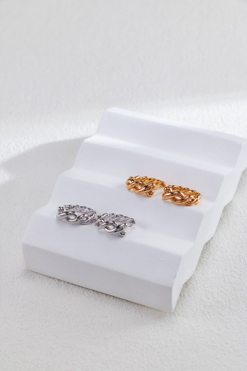 Minimalist Twisted Hoop Earrings