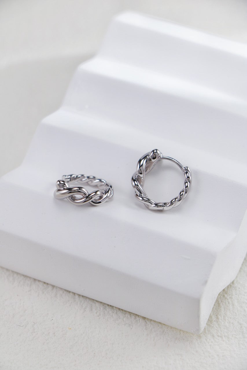 Minimalist Twisted Hoop Earrings
