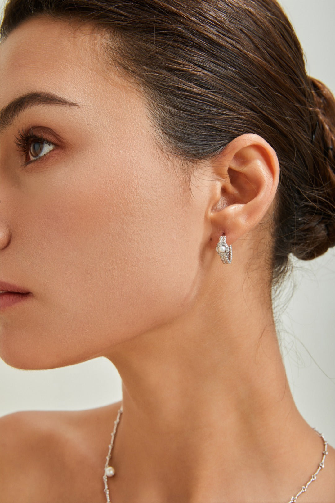 Double-layered Twisted Pearl Earrings