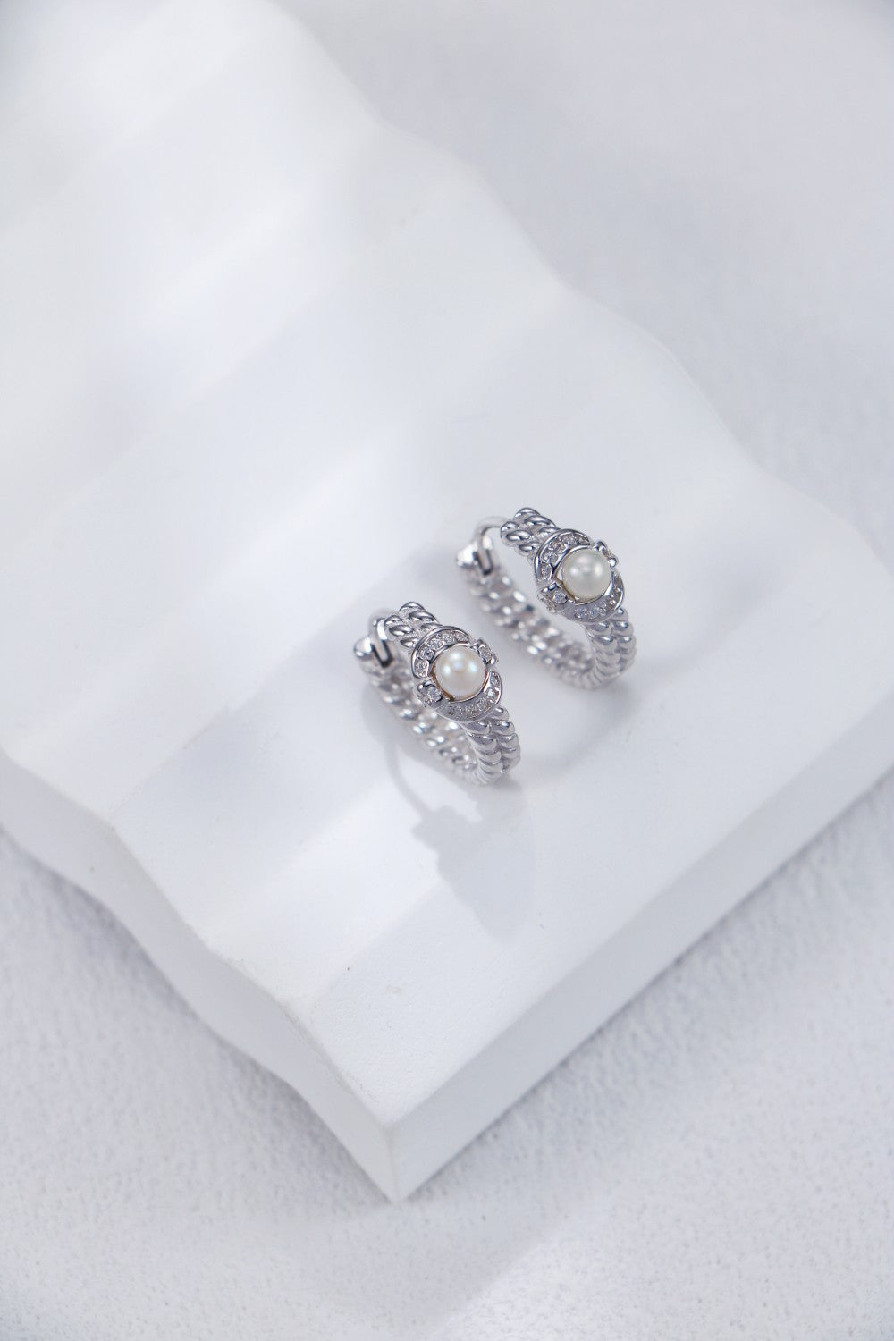 Double-layered Twisted Pearl Earrings