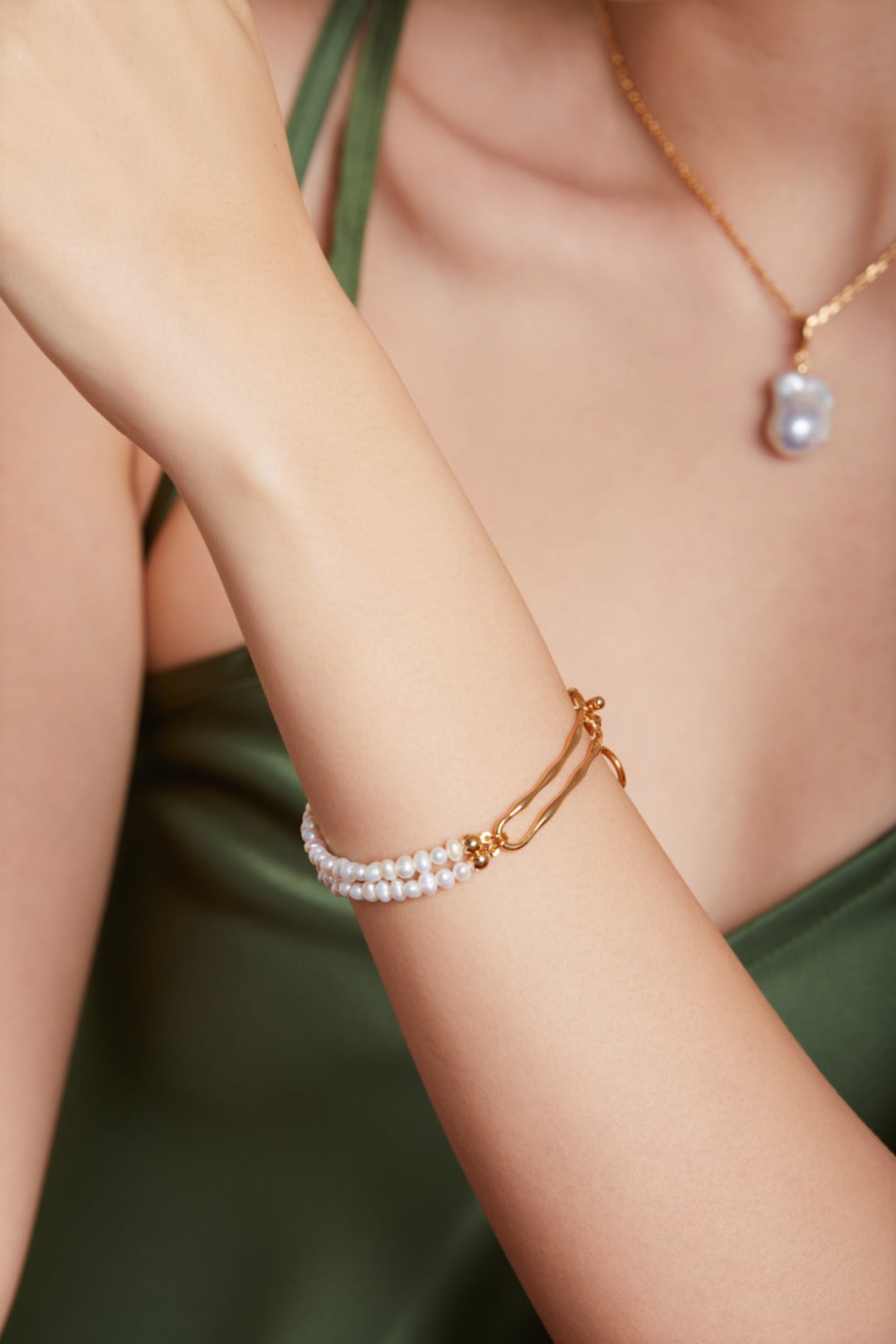 Vintage Gold Double-Layer Pearl Bracelet