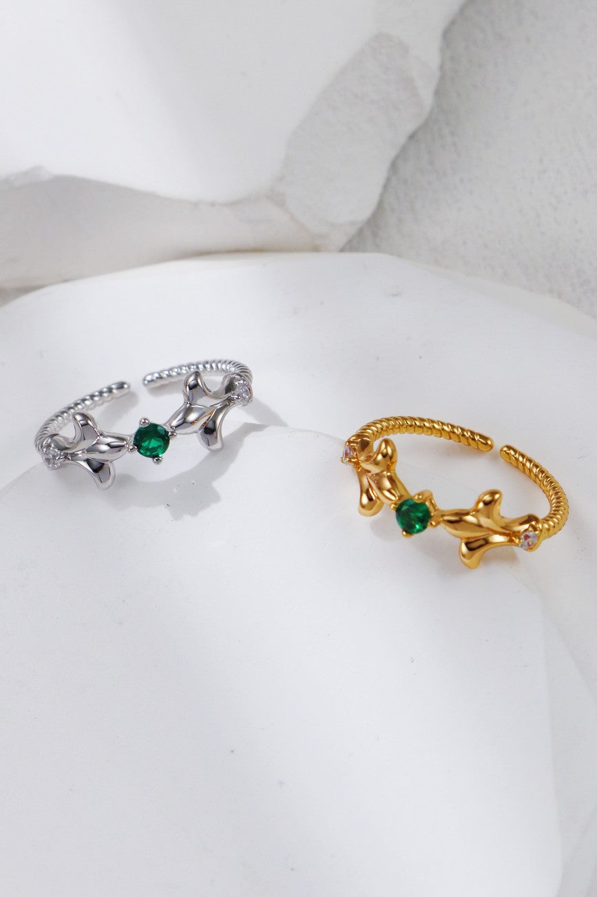 Fashionable Green Zirconia Ring