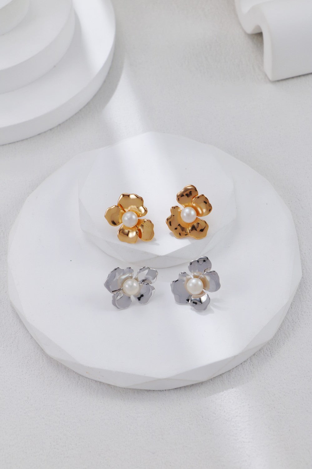 Metal Petal Pearl Earrings