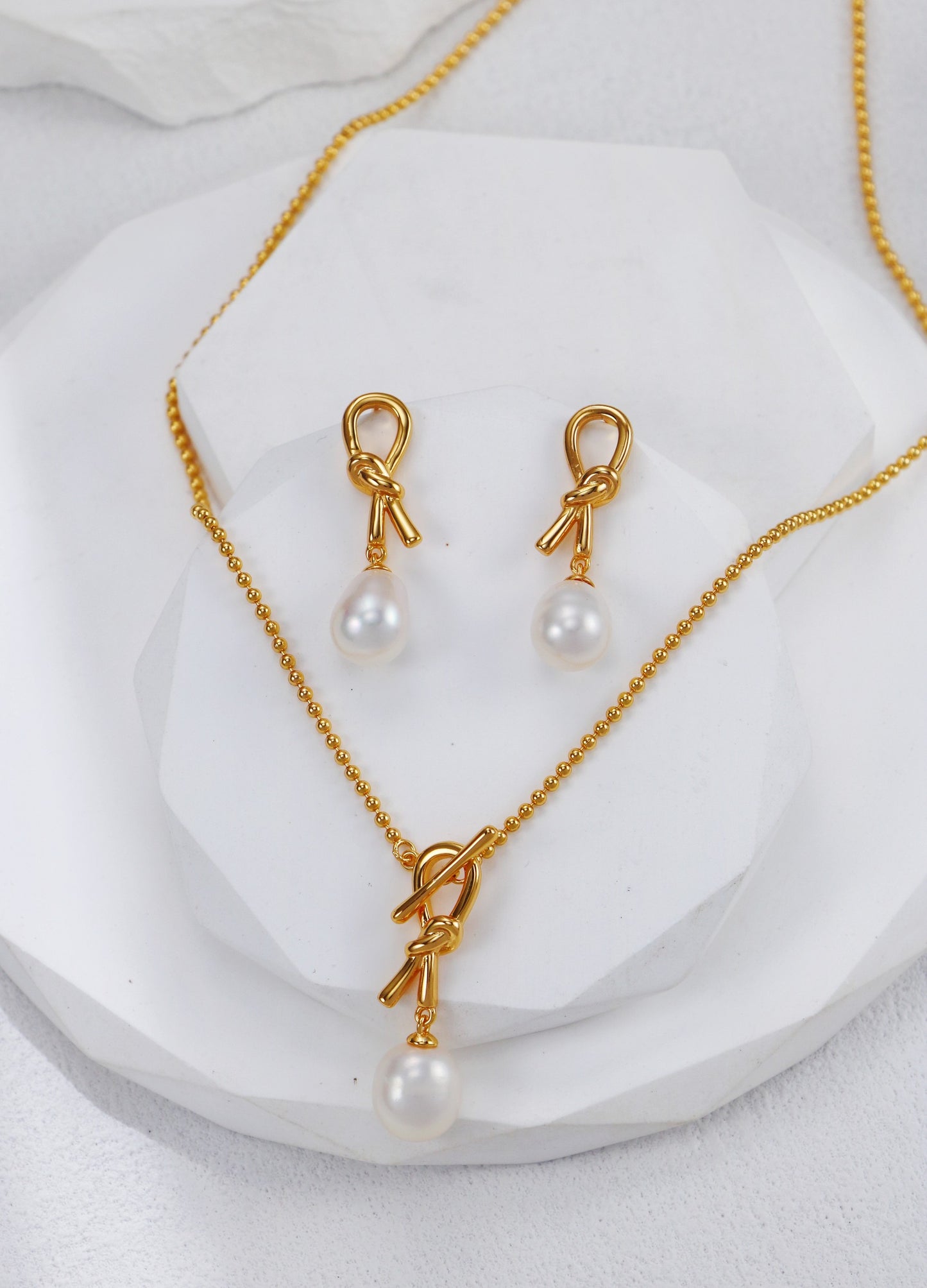 Ruyi Knot Pearl Earrings