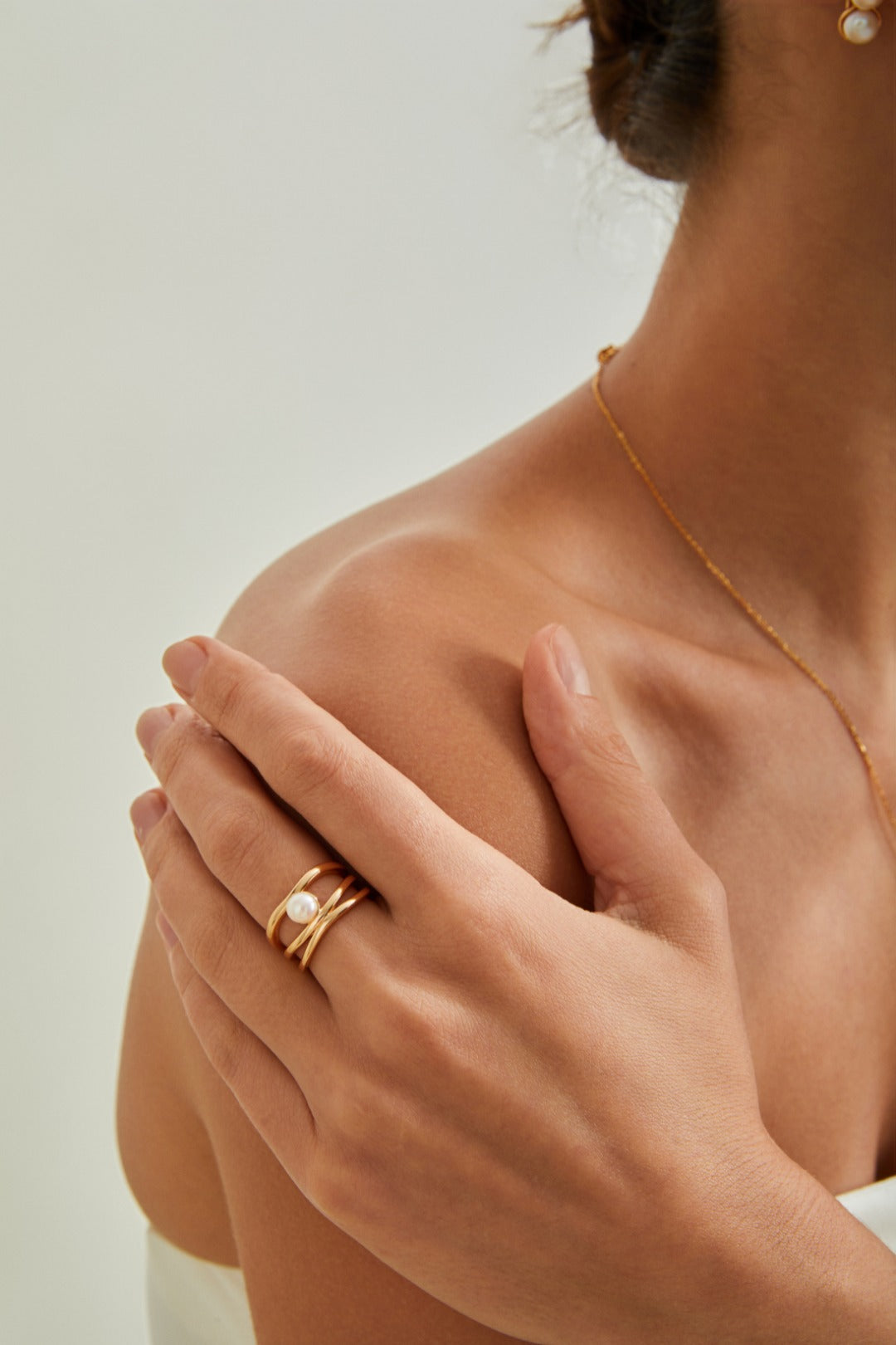 Minimalist Pearl Ring