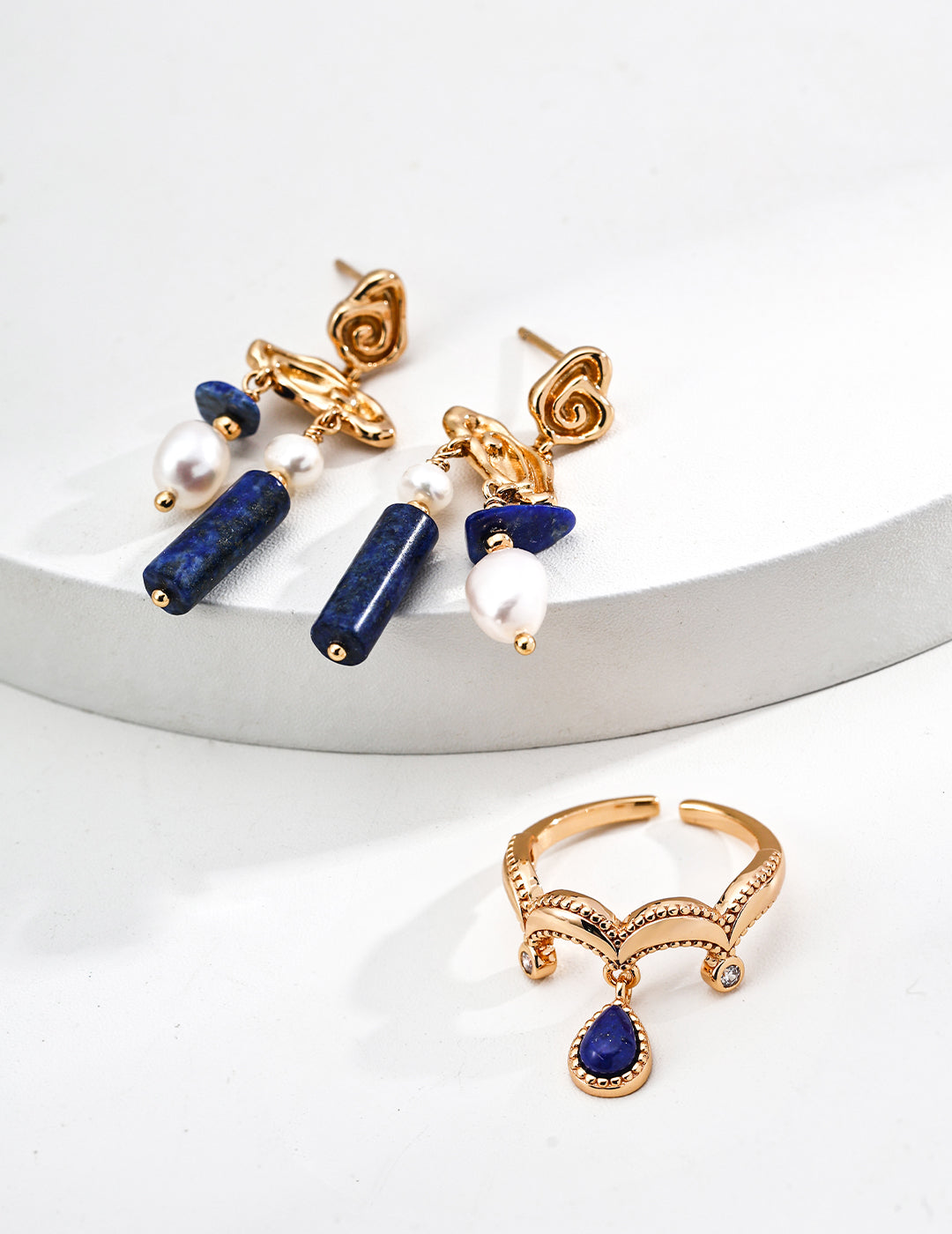Vintage Natural Lapis Lazuli Zircon Ring