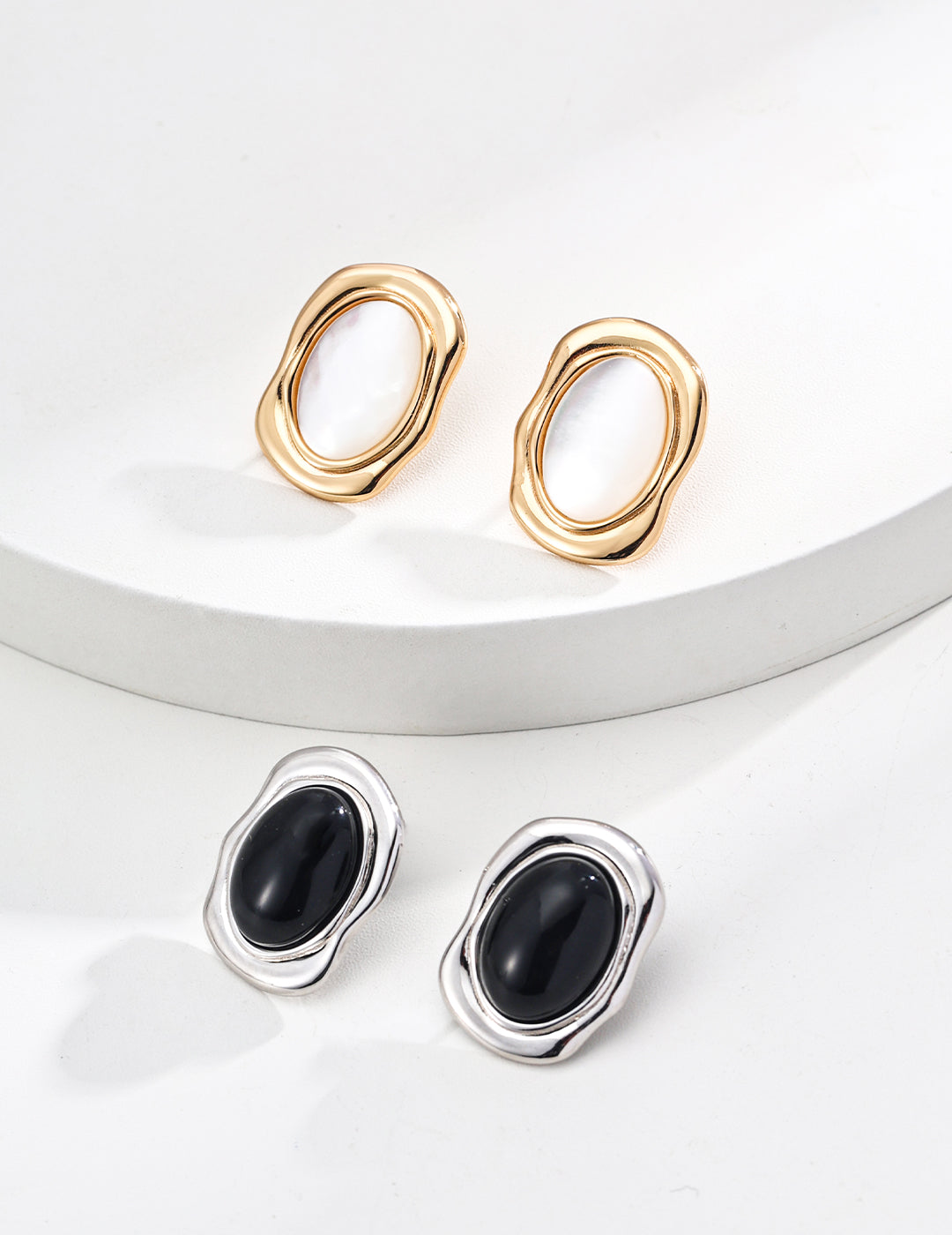 Minimalist Black Onyx / Mother-of-Pearl Earrings