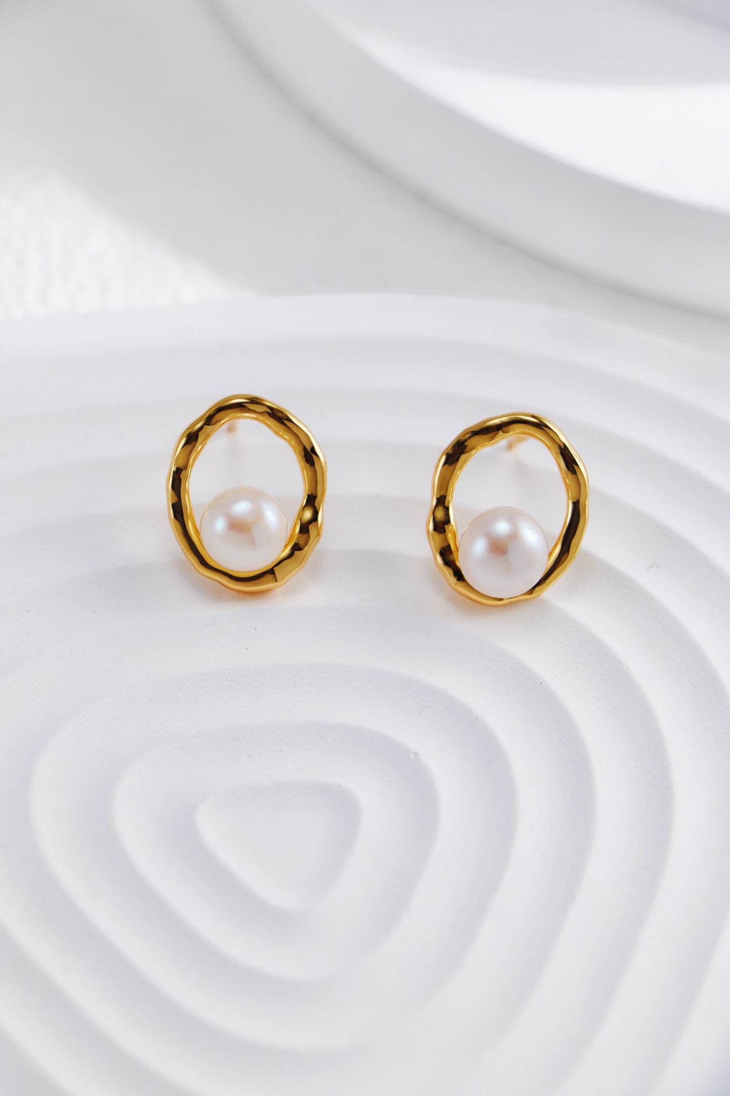 Minimalist Pearl Earrings