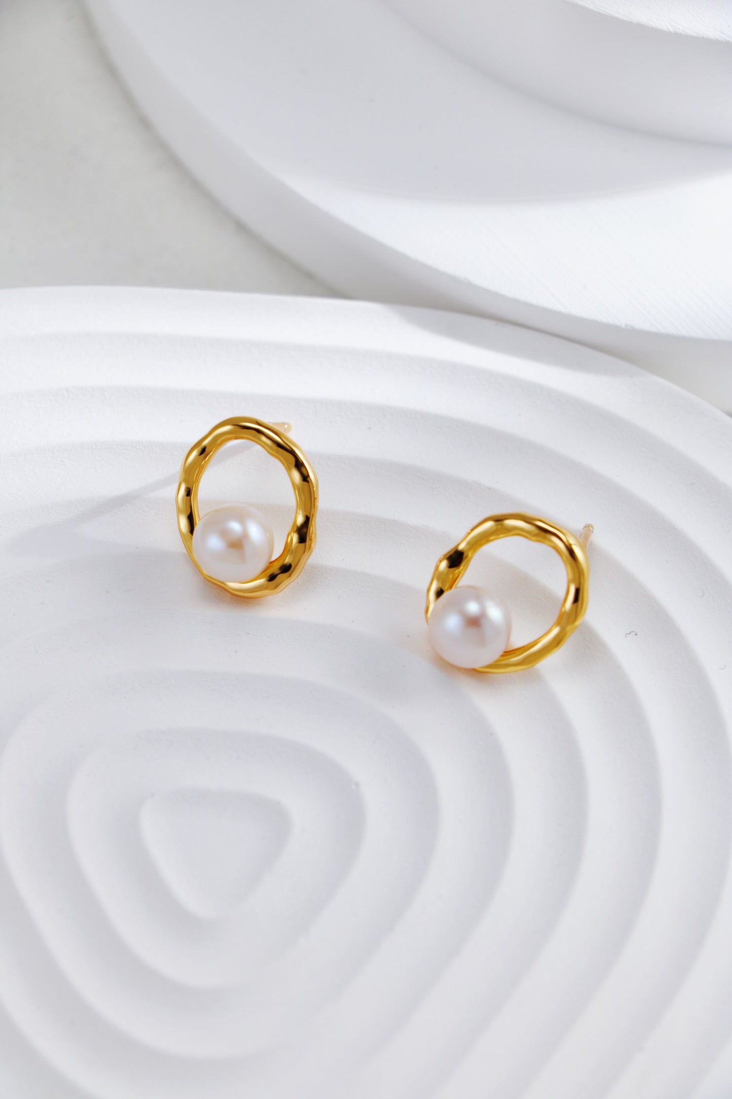 Minimalist Pearl Earrings