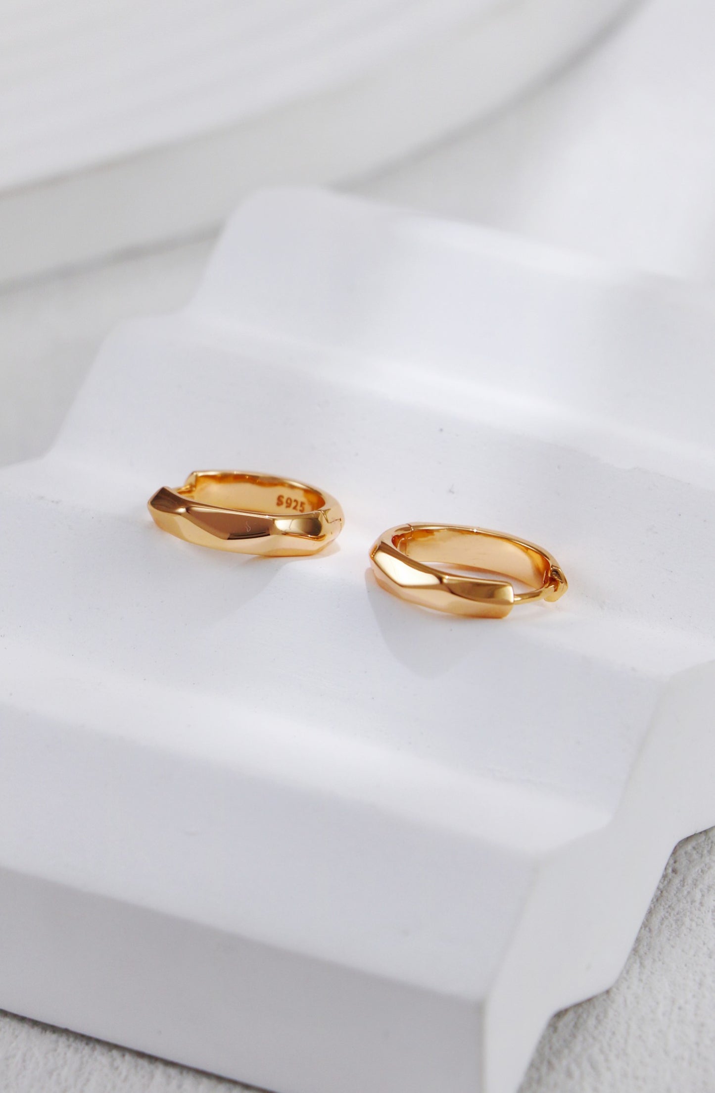 Minimalist Style Circle Earrings