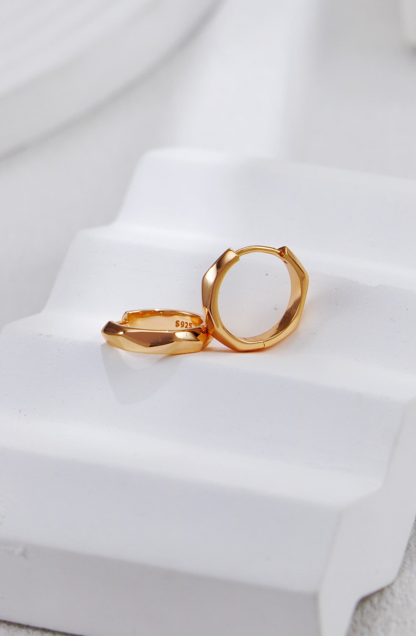 Minimalist Style Circle Earrings