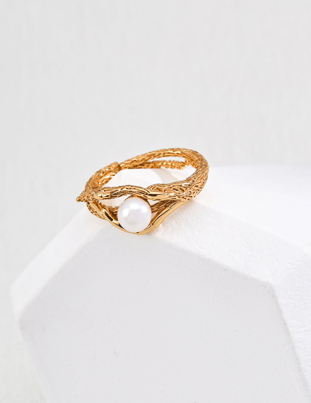 Minimalist Natural Pearl Ring