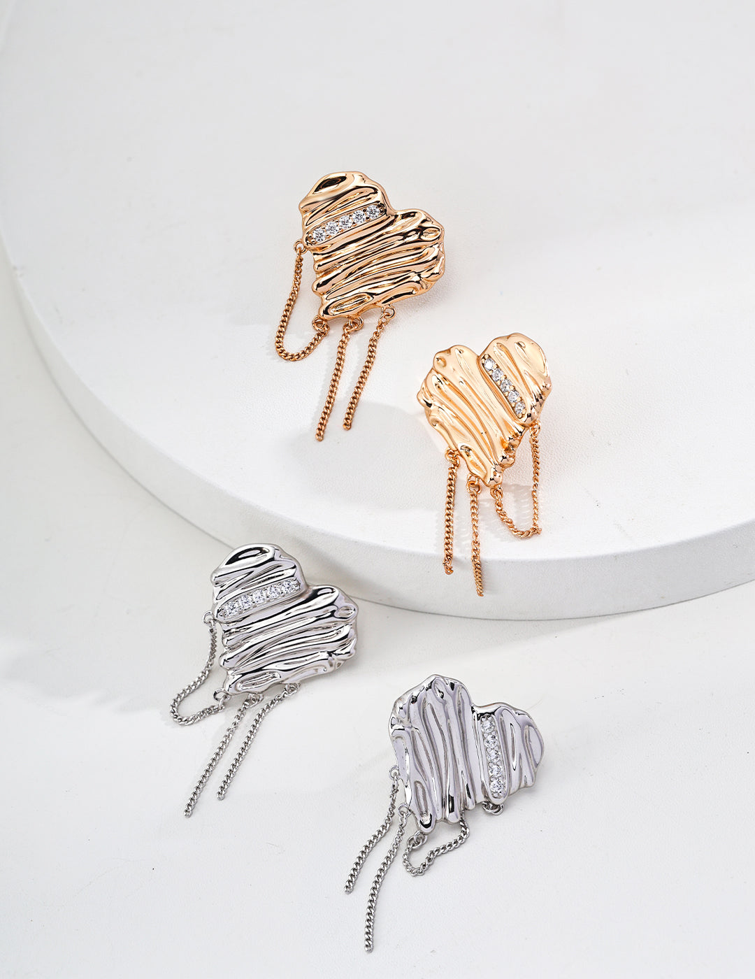 Simple Heart-Shaped Zircon Earrings