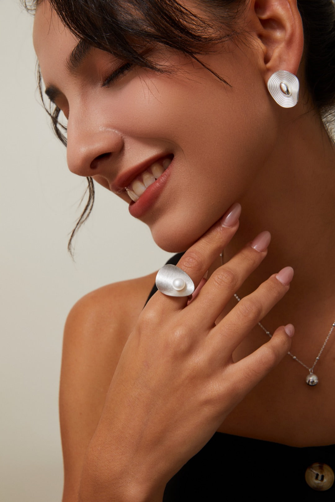 Brushed Pearl Ring
