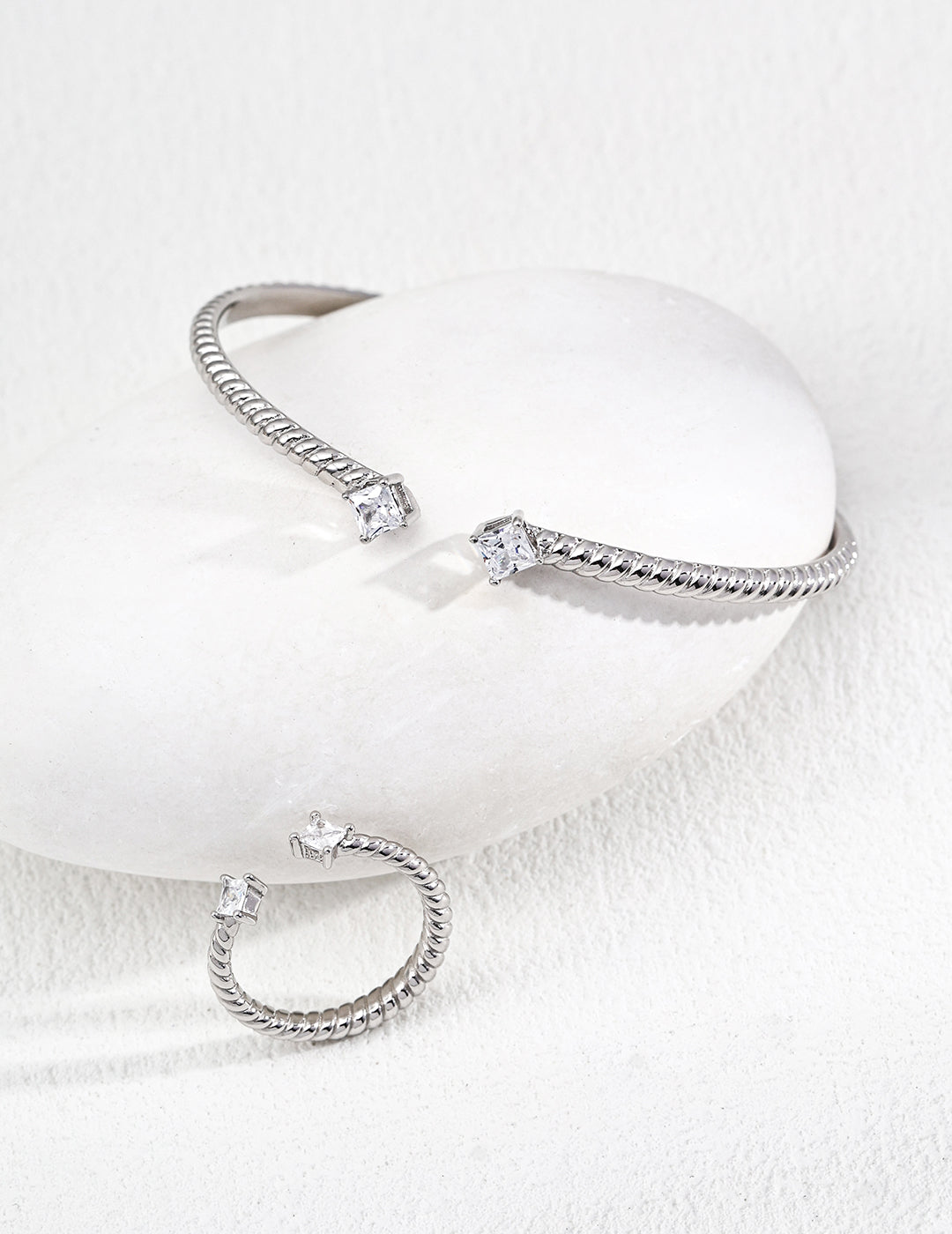 Adjustable Zirconia Bracelet