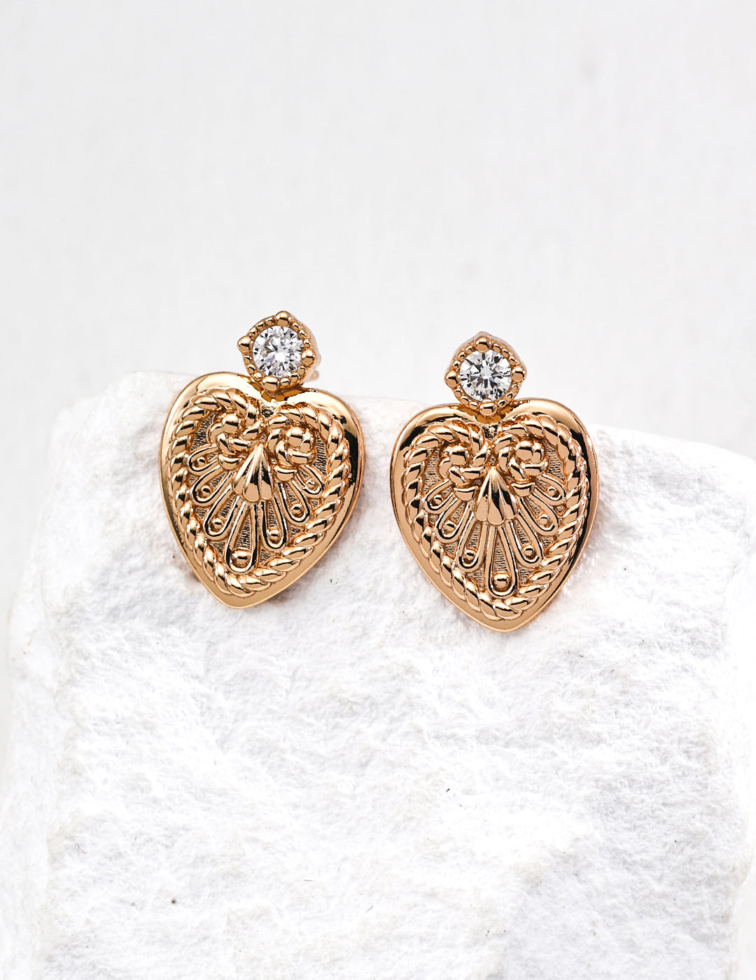 Heart Vintage-Inspired Zirconia Earrings