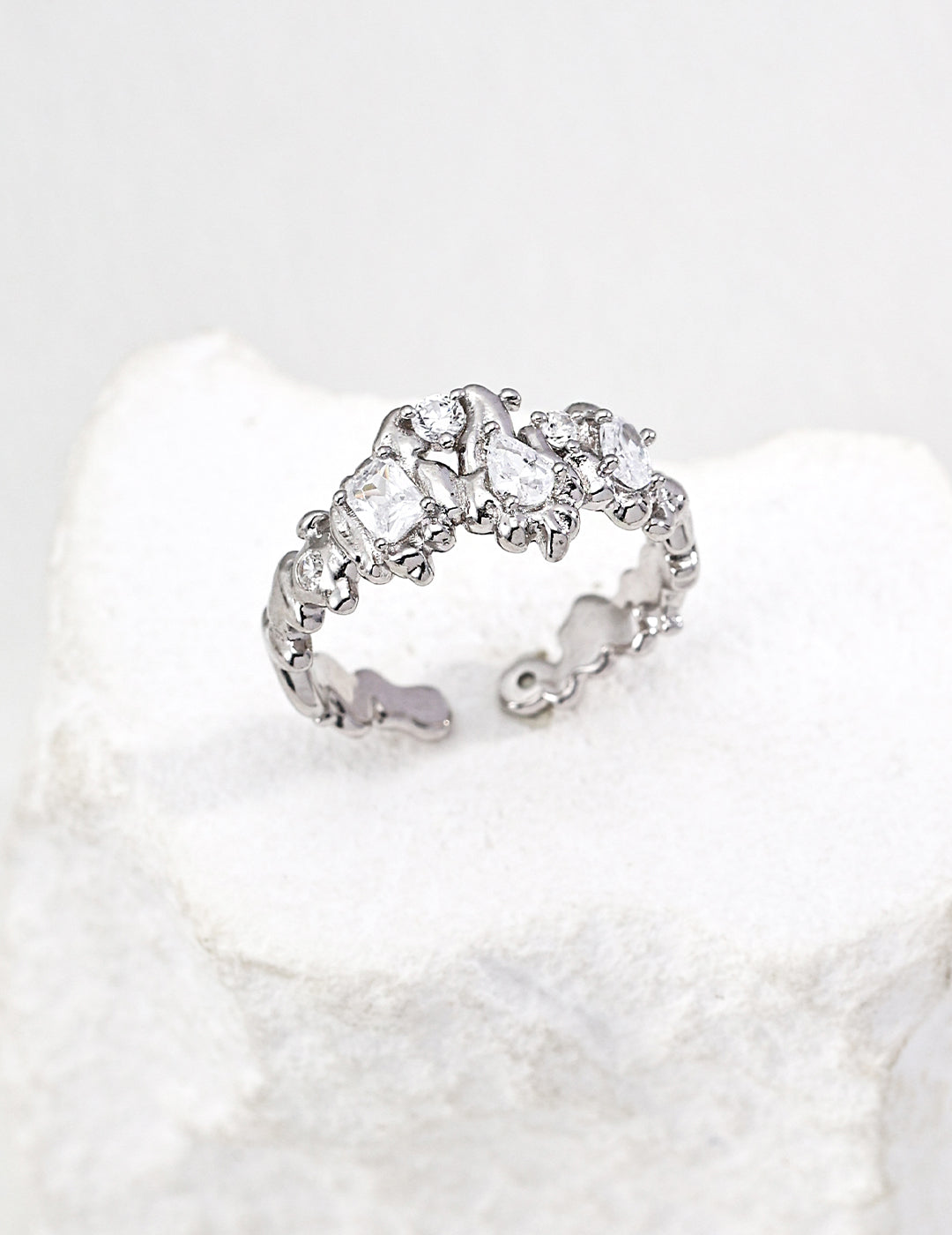 Lava Design Zircon Ring
