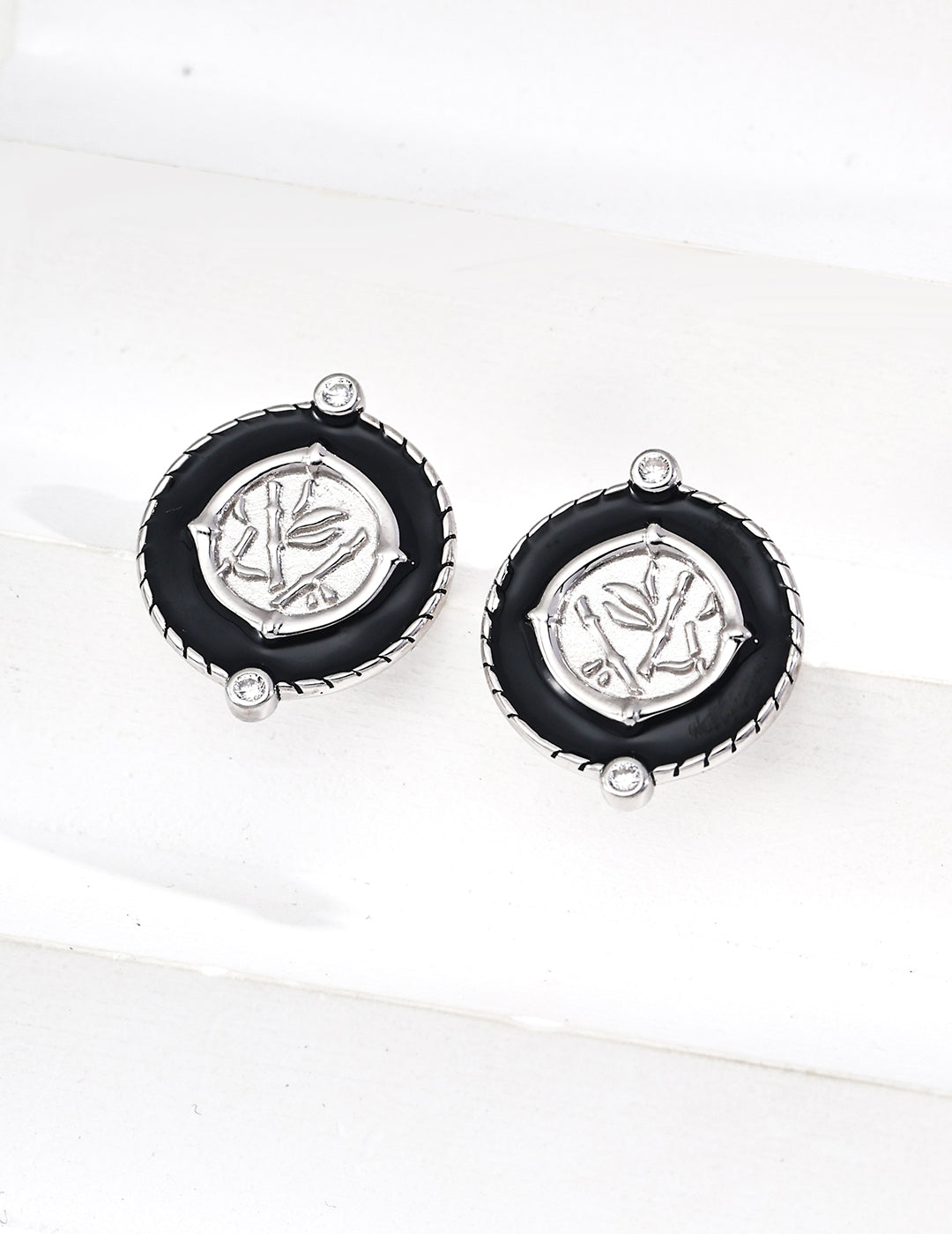 Vintage Style Enamel Circle Stud Earrings