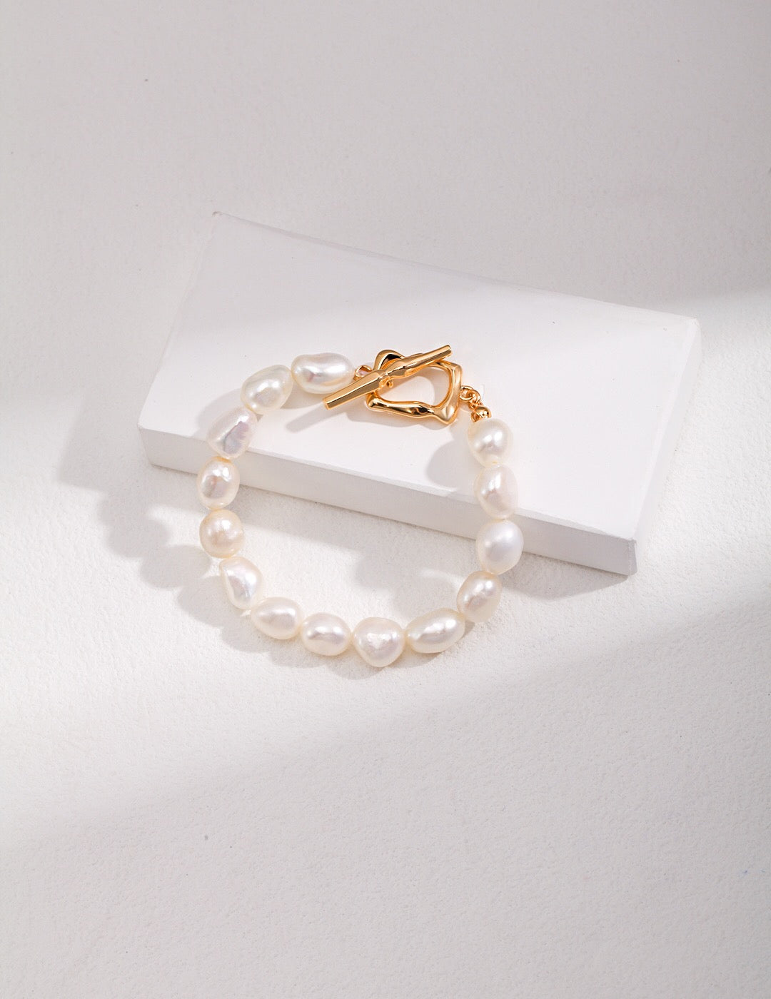 Chunky Baroque Pearl Bracelet