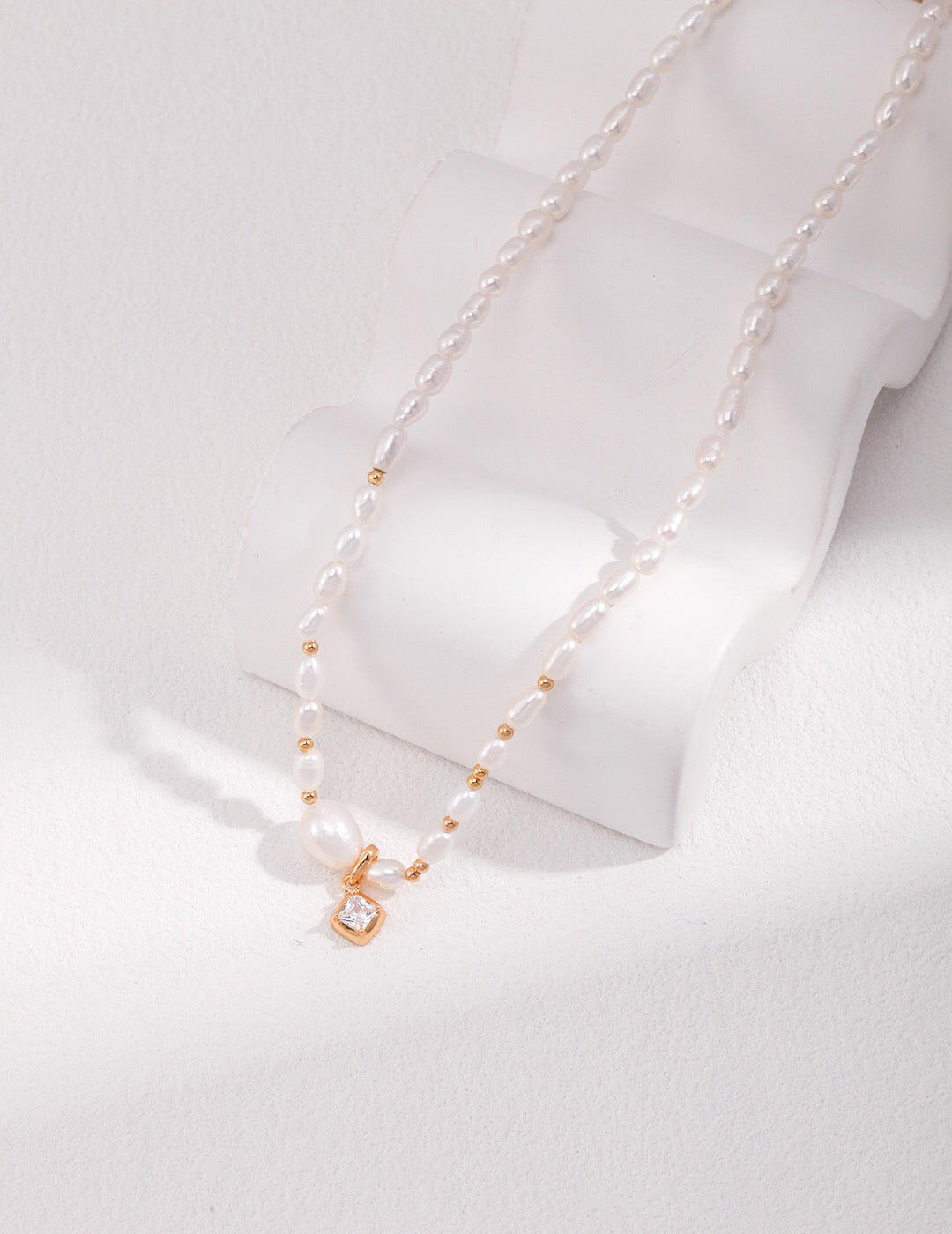 Baroque Pearl with Gold Beads and Zircon Pendant Necklace