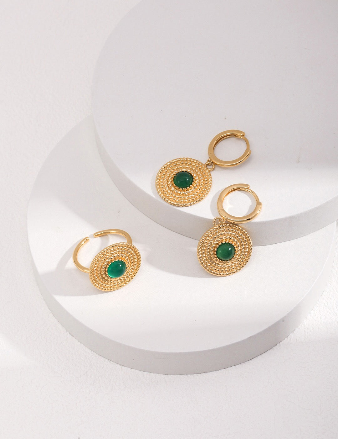 Round Green Pith Earrings