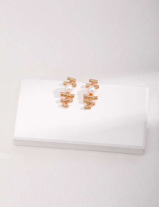 Dainty Geometric Pearl Earrings