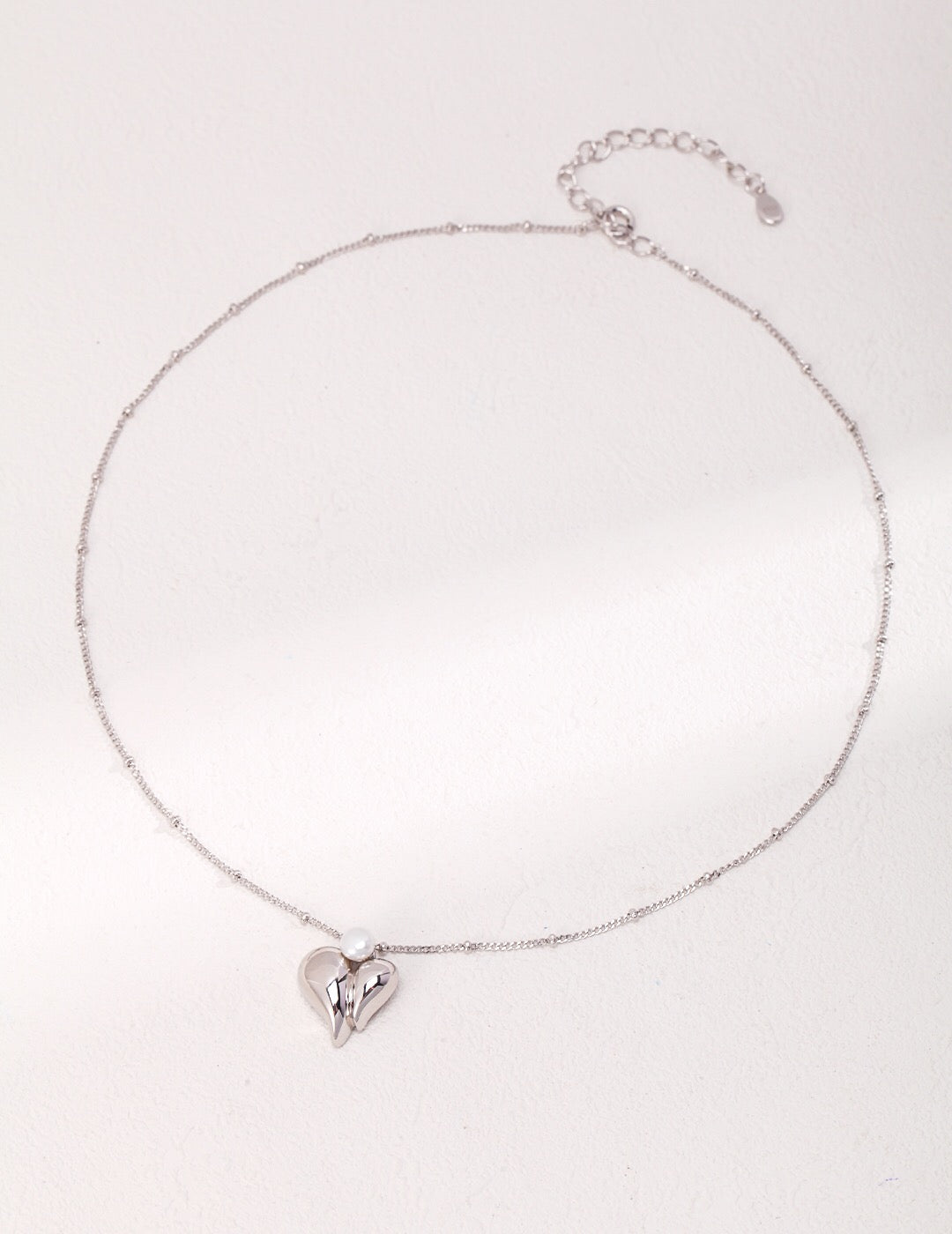 Three Dimensional Heart Pearl Necklace