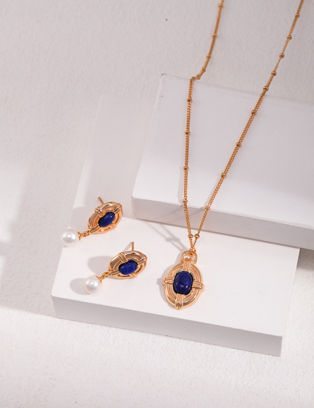 Vintage Style Lapis lazuli Necklace