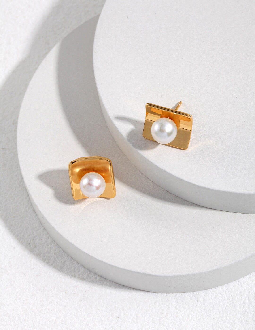 Simple Square Freshwater Pearl Stud