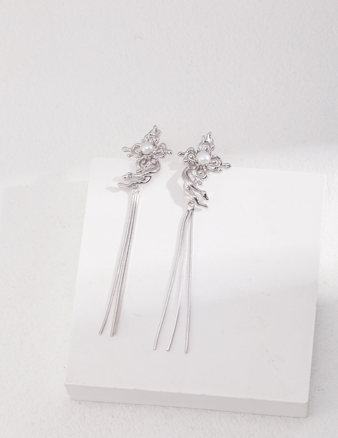 Vintage Style Pearl Tassel Drop Earrings