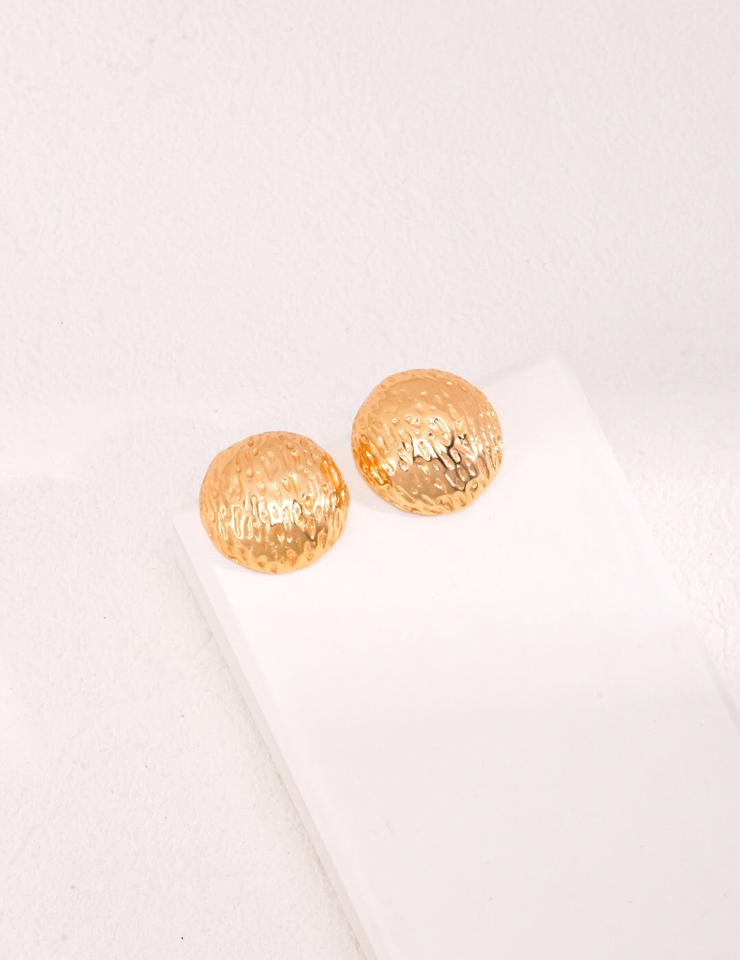 Hand-Carved Texture Round Stud