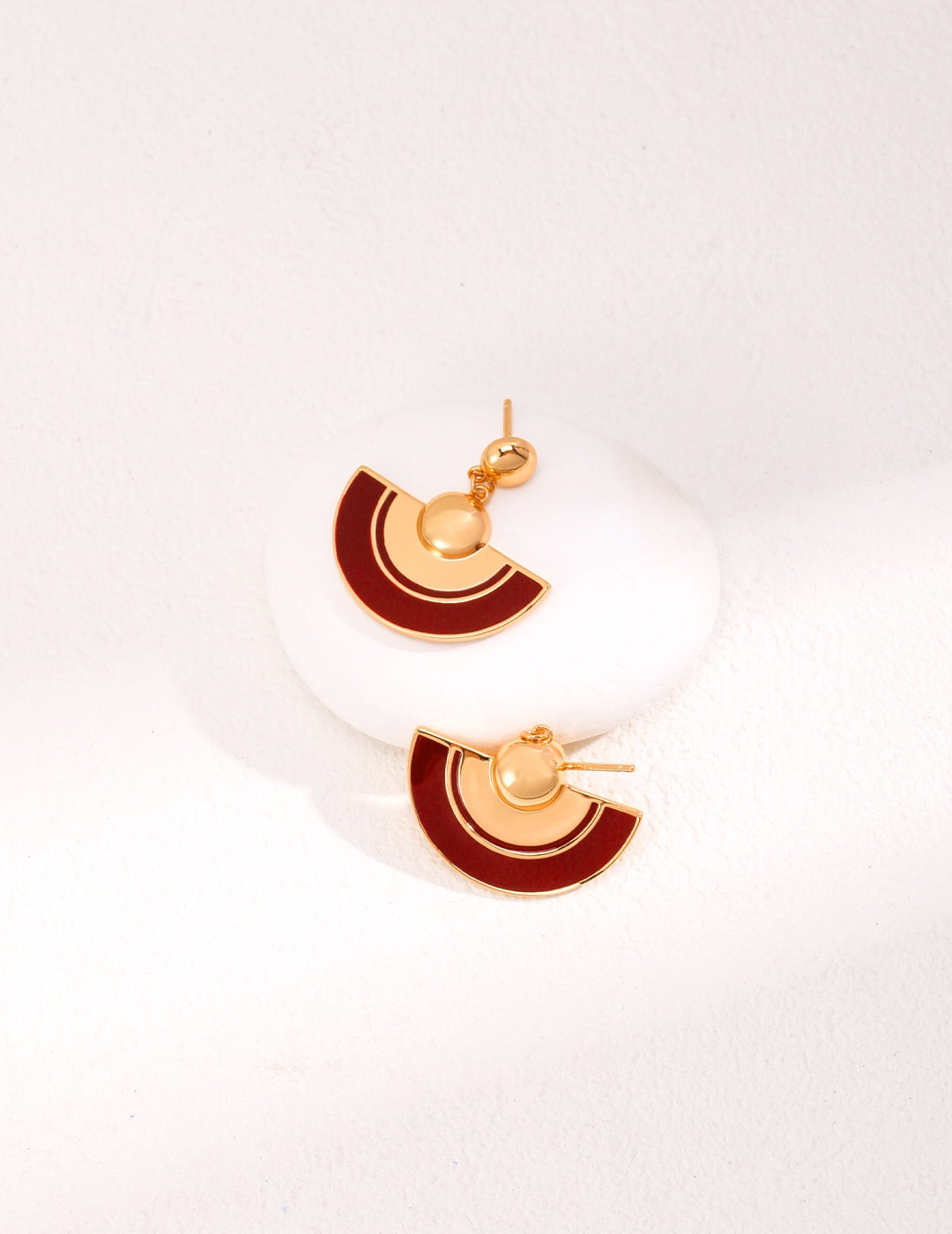 Red Scalloped Glaze Earrings