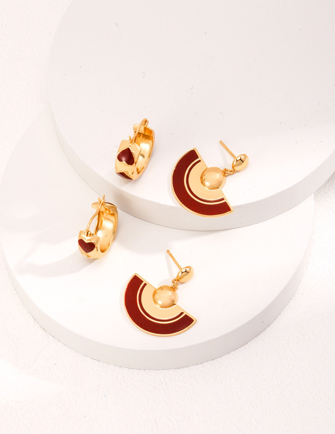 Red Scalloped Glaze Earrings