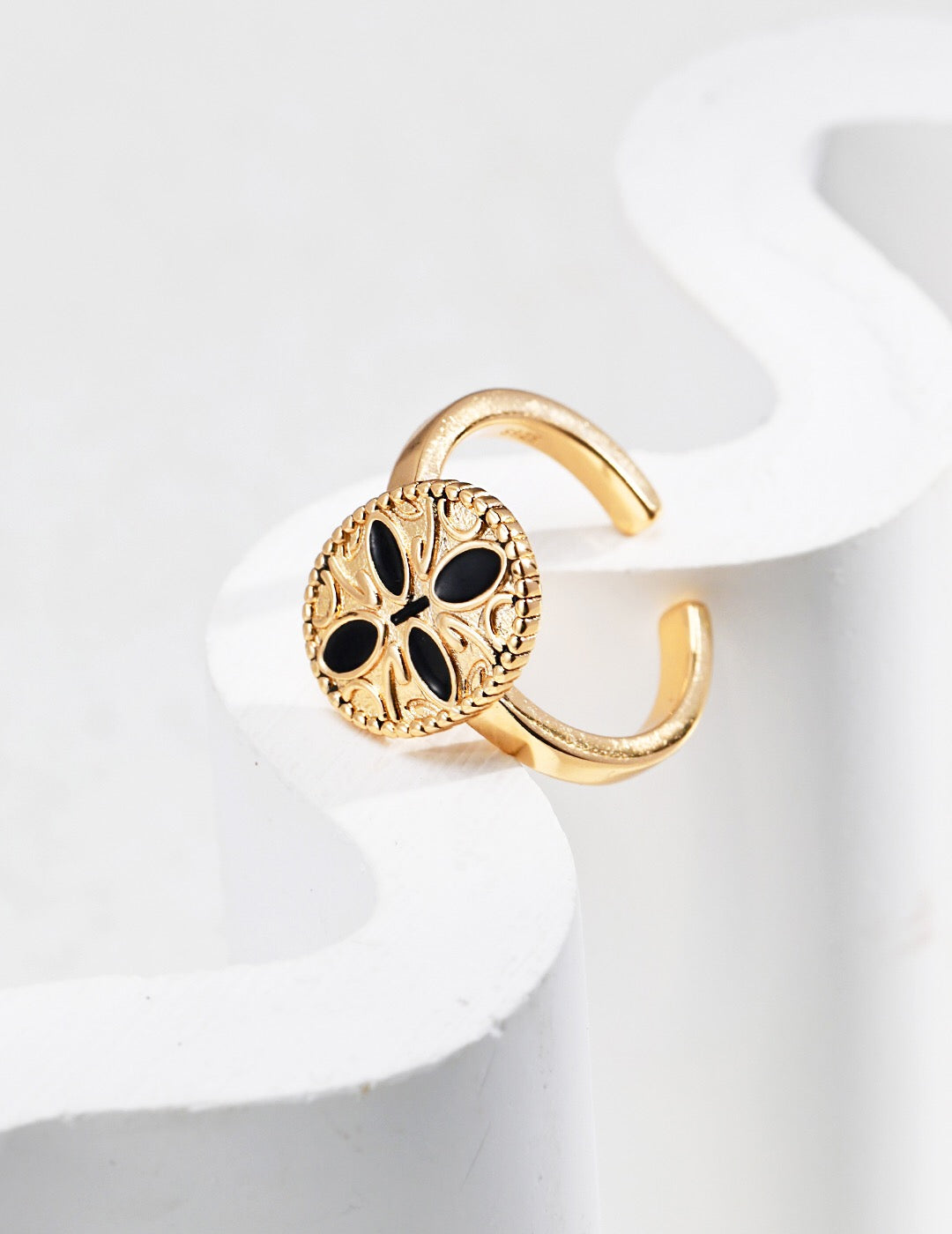 Black Cross Print Drop Glaze Ring