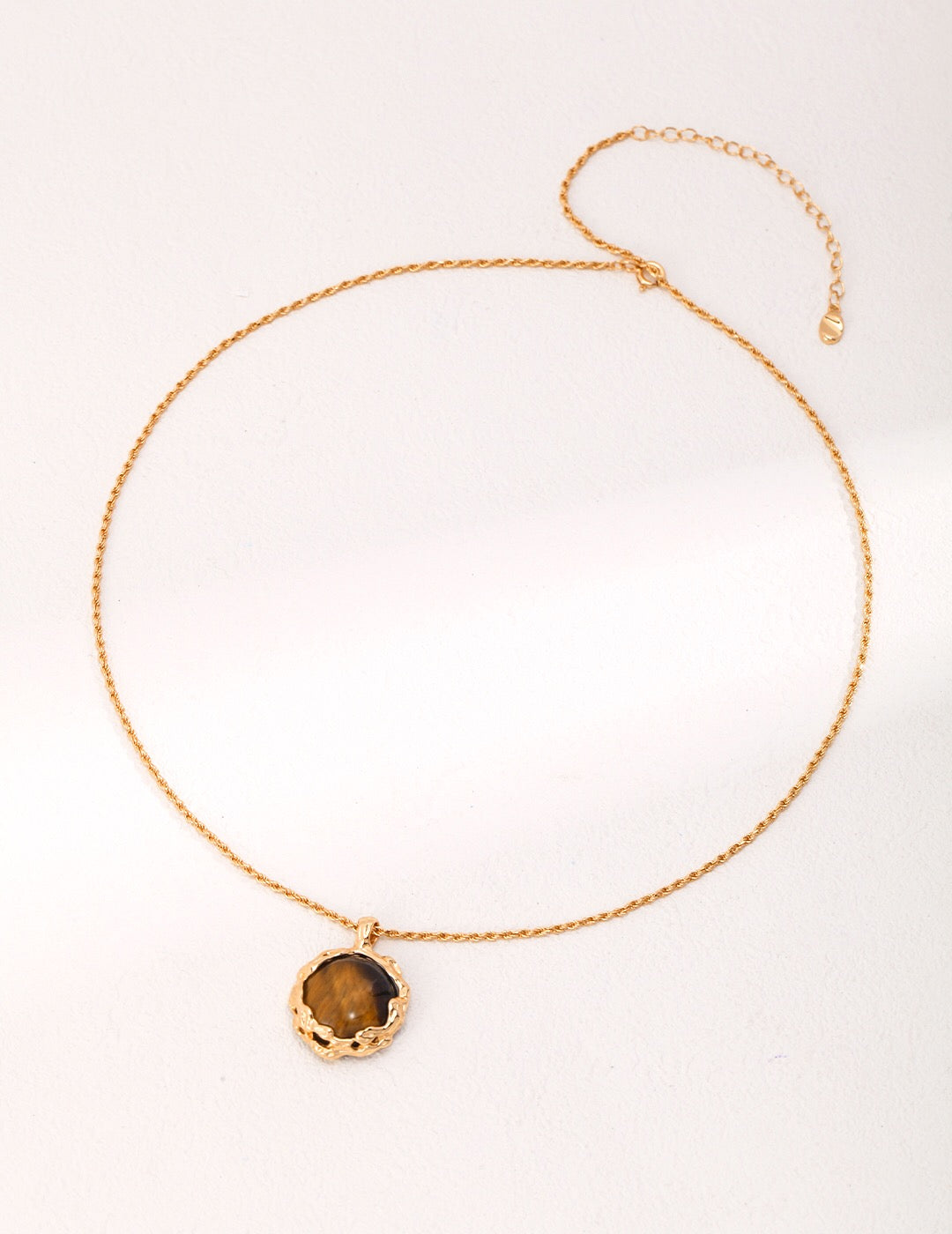 Round Charm Tiger Eye Stone Pendant Necklace