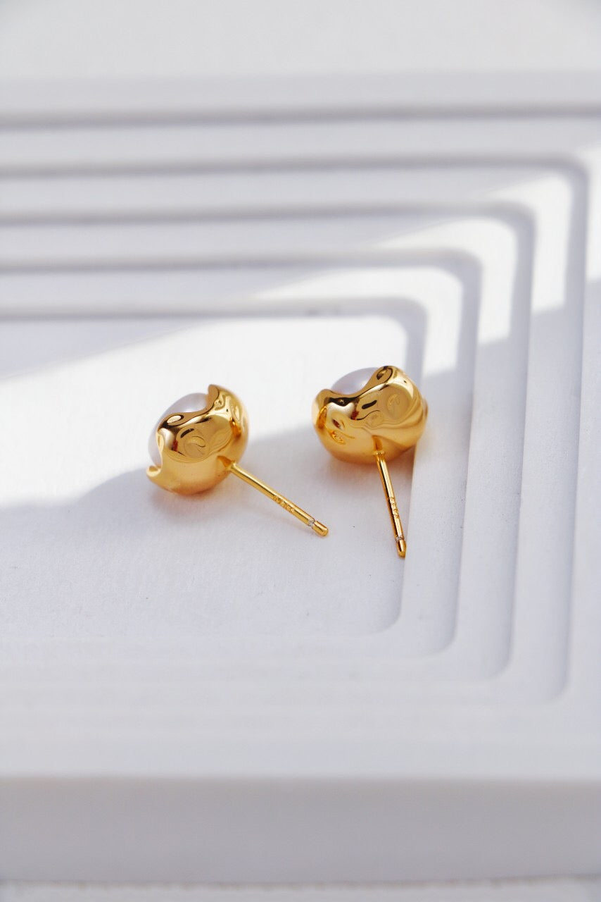 Minimalist Pearl Stud Earrings