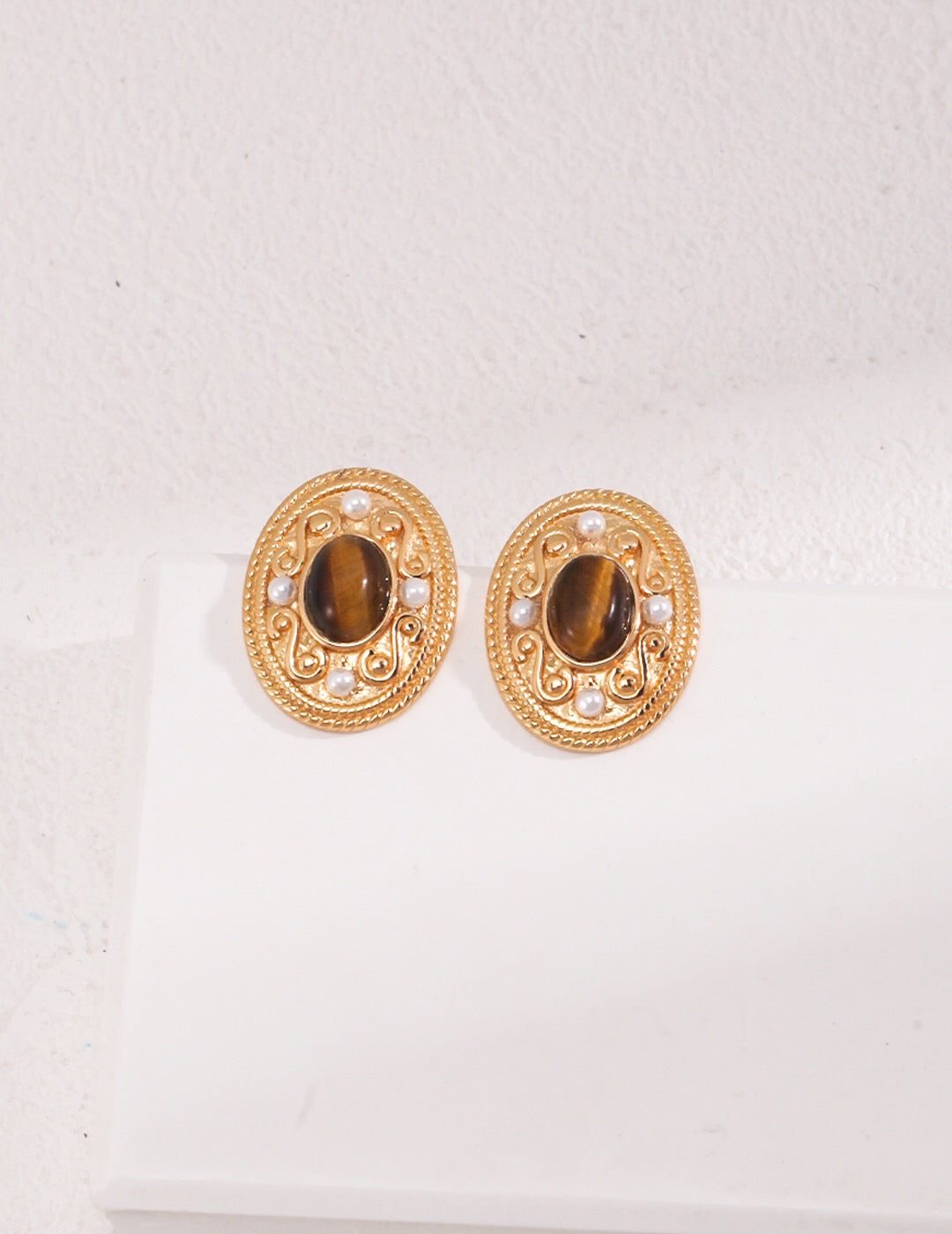 Vintage Courtly Style Tiger Eye Stud Earrings