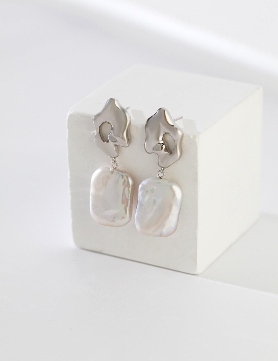 Simplicity Rectangle Baroque Pearl Earrings